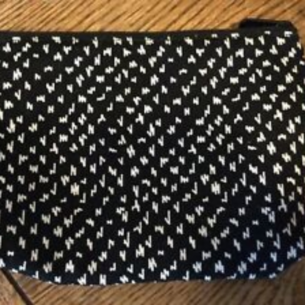 Thirty-one Mini Zipper Pouch.  New